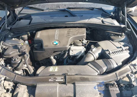 2015 BMW X1 xDrive28I z USA, uszkodzony, nr VIN WBAVL1C51FVY37214